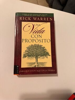 Una Vida Con Propósito - Maroon and Cream Hardcover